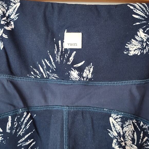 Vuori Seascape Water Leggings Blue Floral Stretch Activewear Pants Medium - Picture 7 of 8